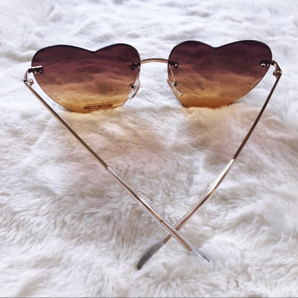 Miley Brown & Tan Gradient Heart Sunglasses - Picture 10 of 11